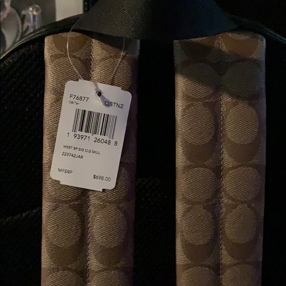 NWT Coach Skull backpack x Chelsea Champlain - Picture 4 of 5